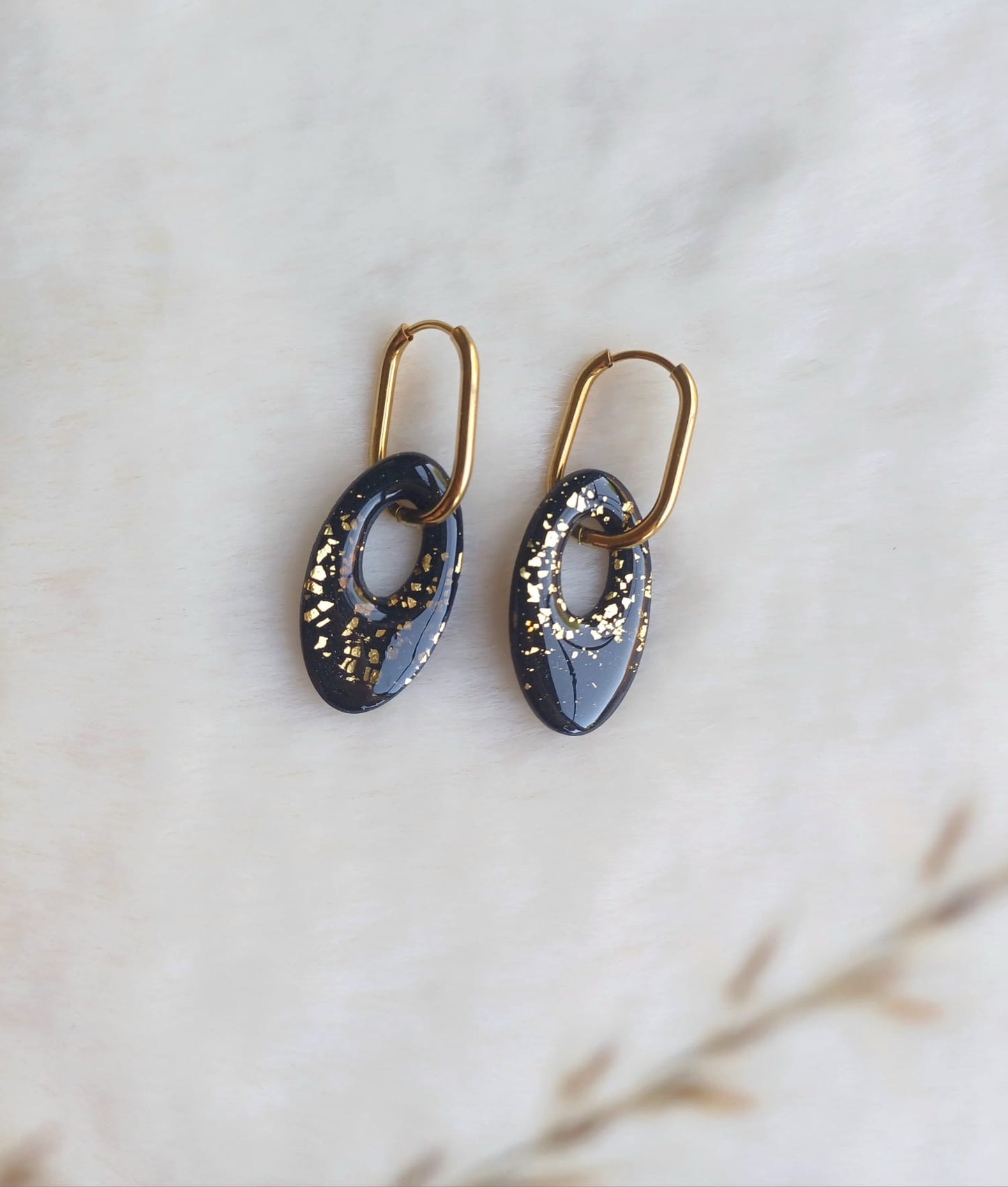 Oorbellen Amy - zwart & goud