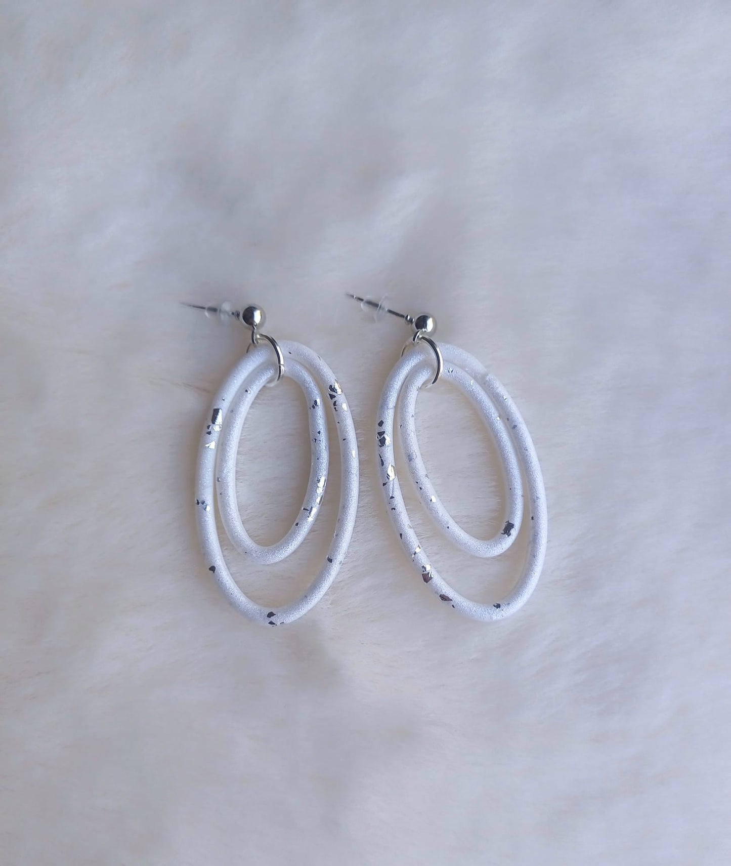 Oorbellen Celeste - wit & zilver