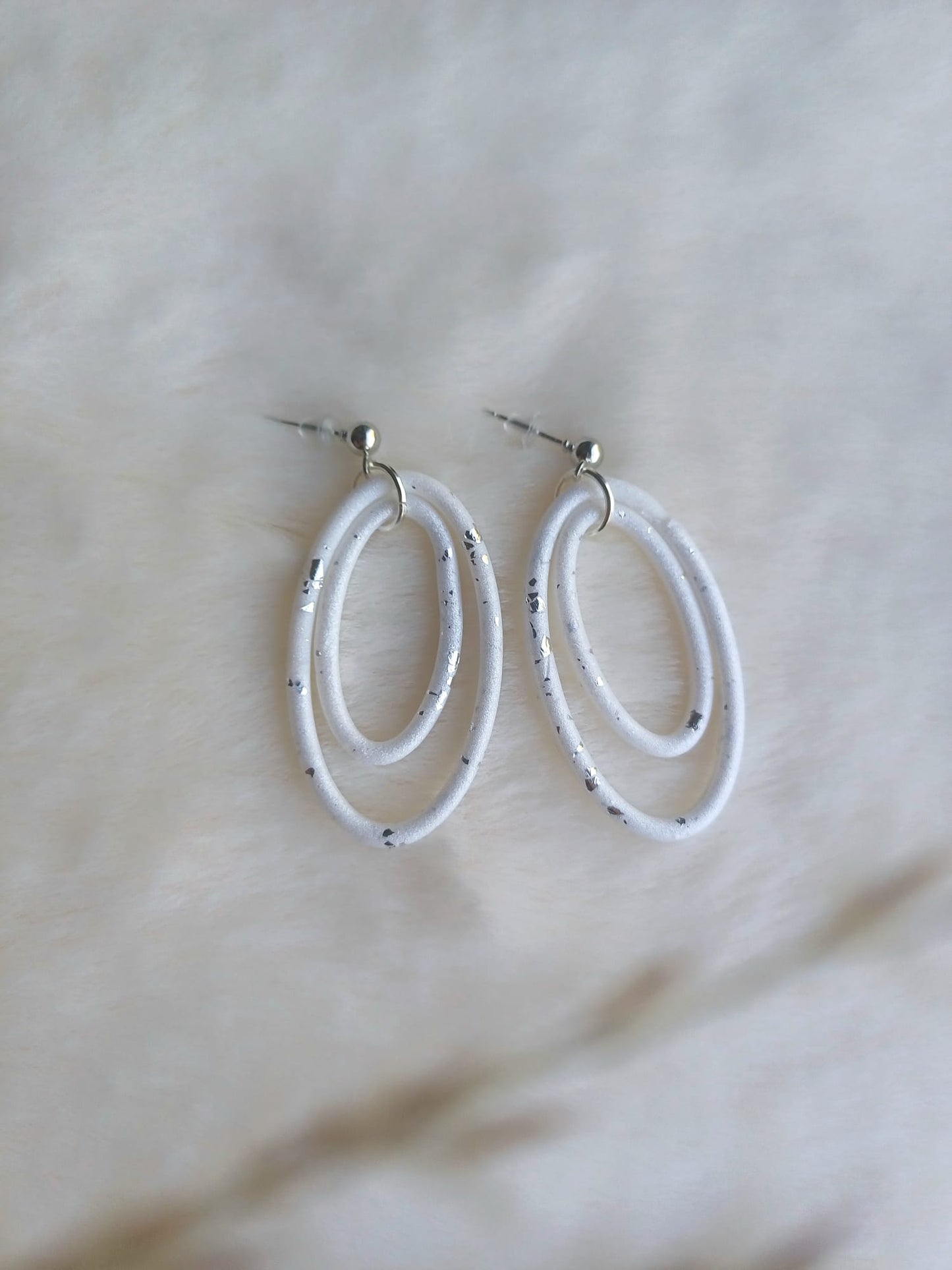 Oorbellen Celeste - wit & zilver
