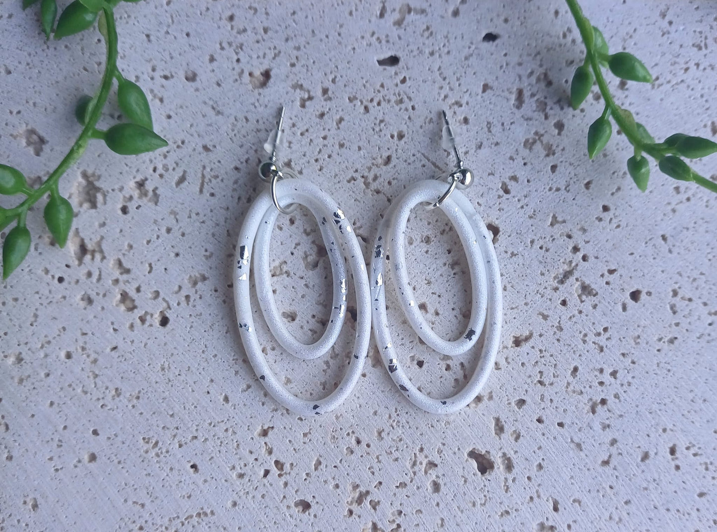 Oorbellen Celeste - wit & zilver