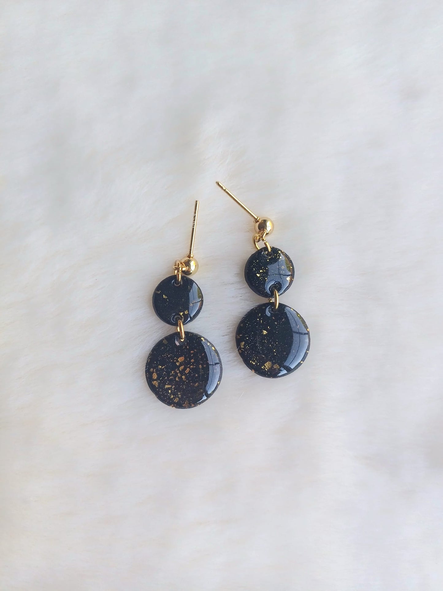 Oorbellen Mirthe - zwart & goud