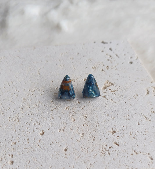 Earth - driehoek zilver